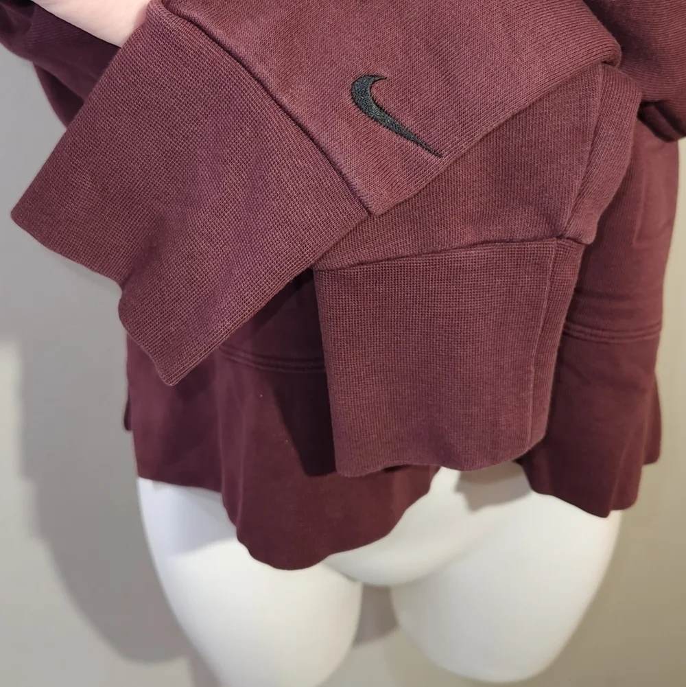 NIKE Dri-Fit Pull over Sweater Women's